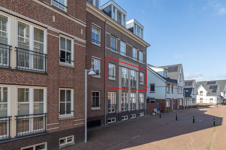 Bekijk foto 33 van Beatrixstraat 19