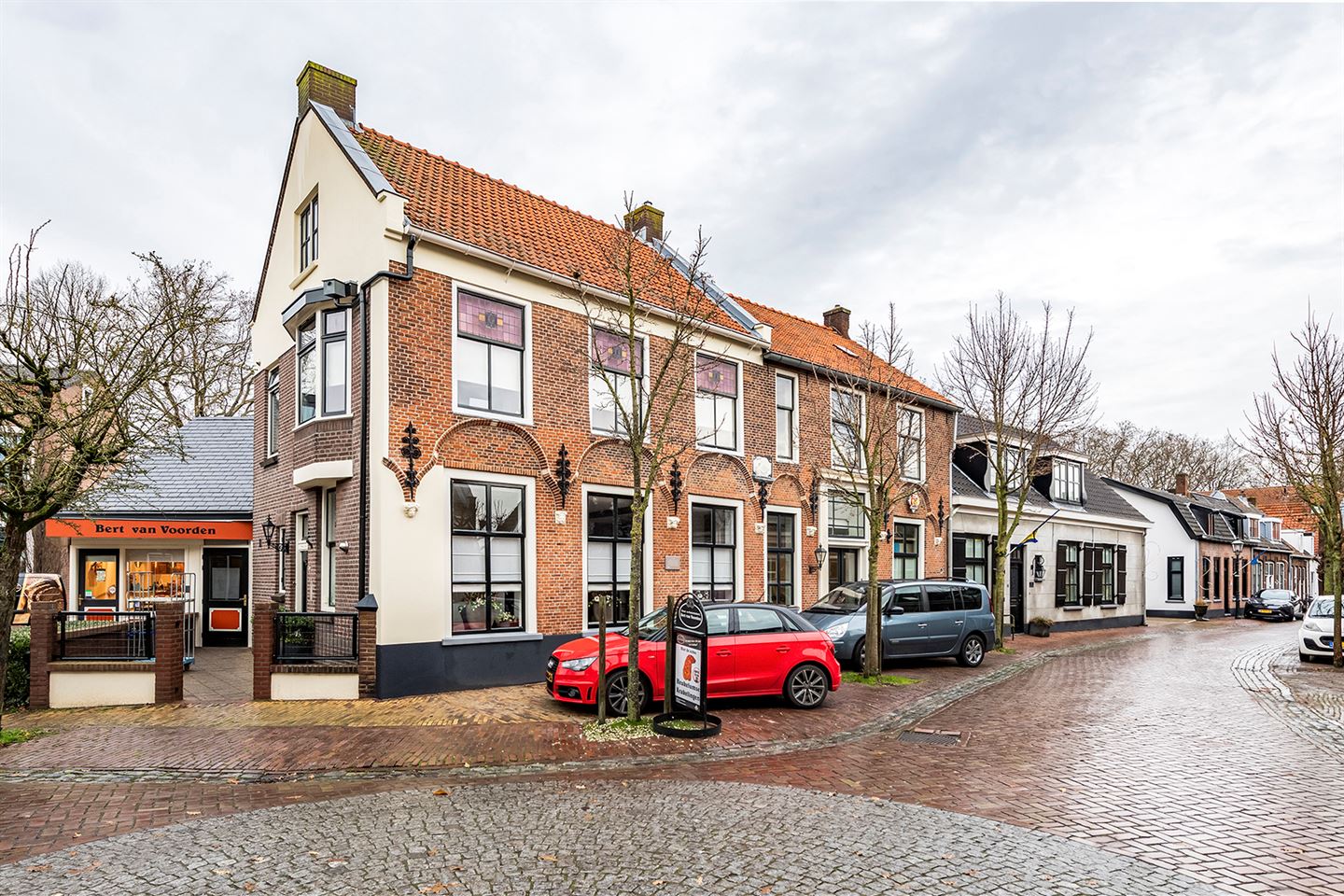 Bekijk foto 1 van Voorstraat 1