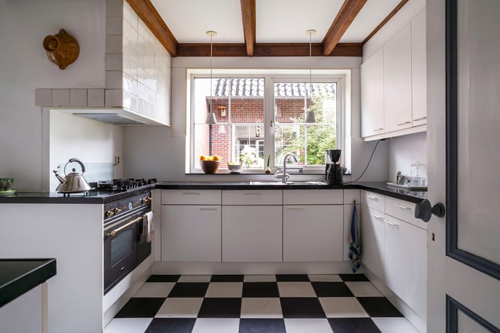 Foto 13 van Voorstraat 10