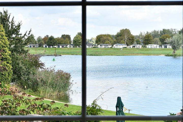 Bekijk foto 13 van Maasdijk 104