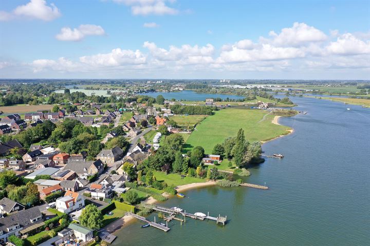 View photo 38 of Maasdijk 104