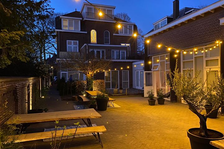 View photo 43 of Sint Josephstraat 104-01