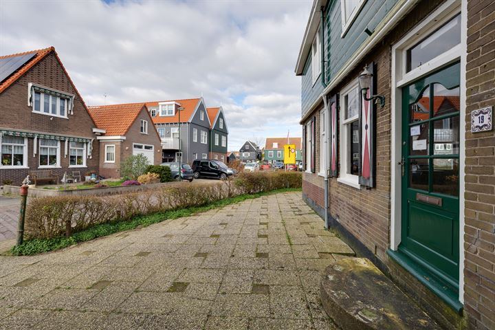 View photo 27 of Buurterstraat 19