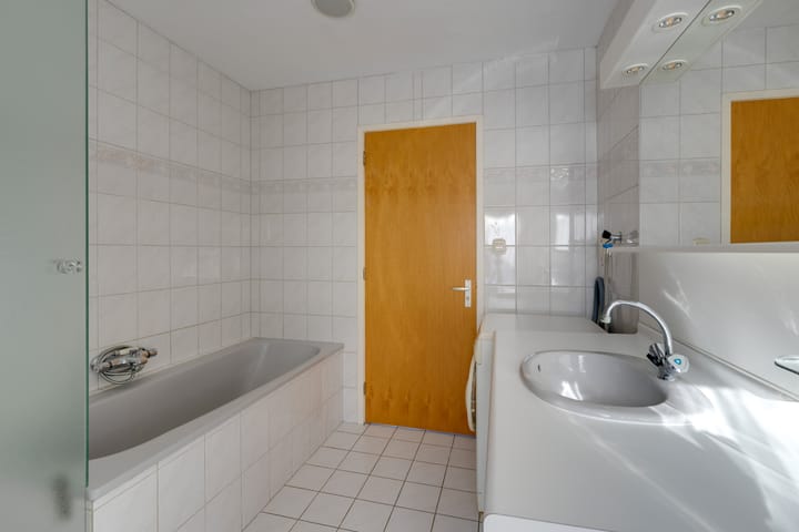 Foto 49 van Buurterstraat 19