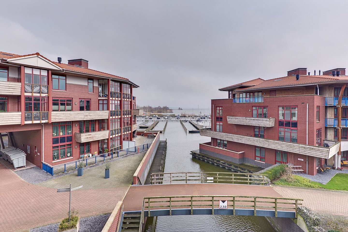 Bekijk foto 1 van Zuiderzee op Zuid 124