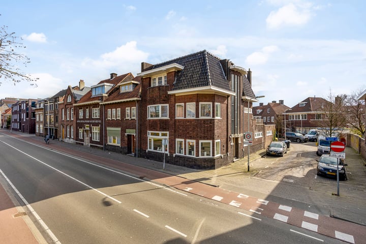 Burgemeester Schoonheijtstraat 1