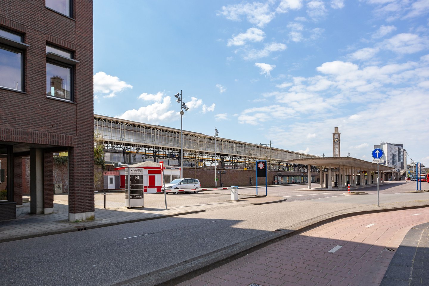Bekijk foto 4 van Prins Bernhardplantsoen 106