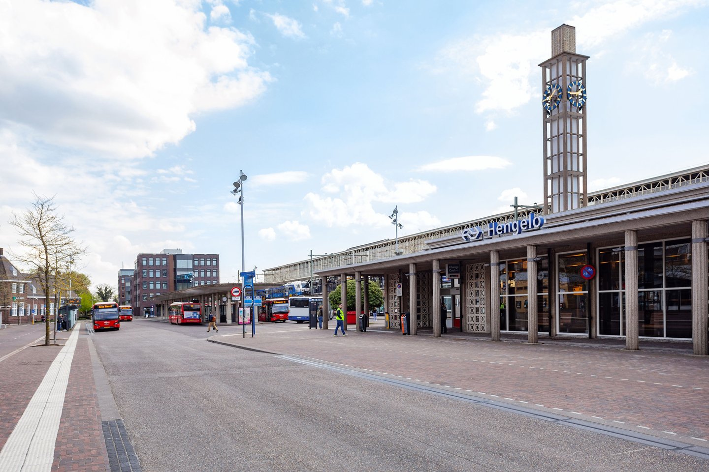 Bekijk foto 5 van Prins Bernhardplantsoen 106