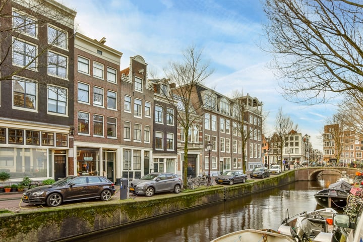 Blauwburgwal 13