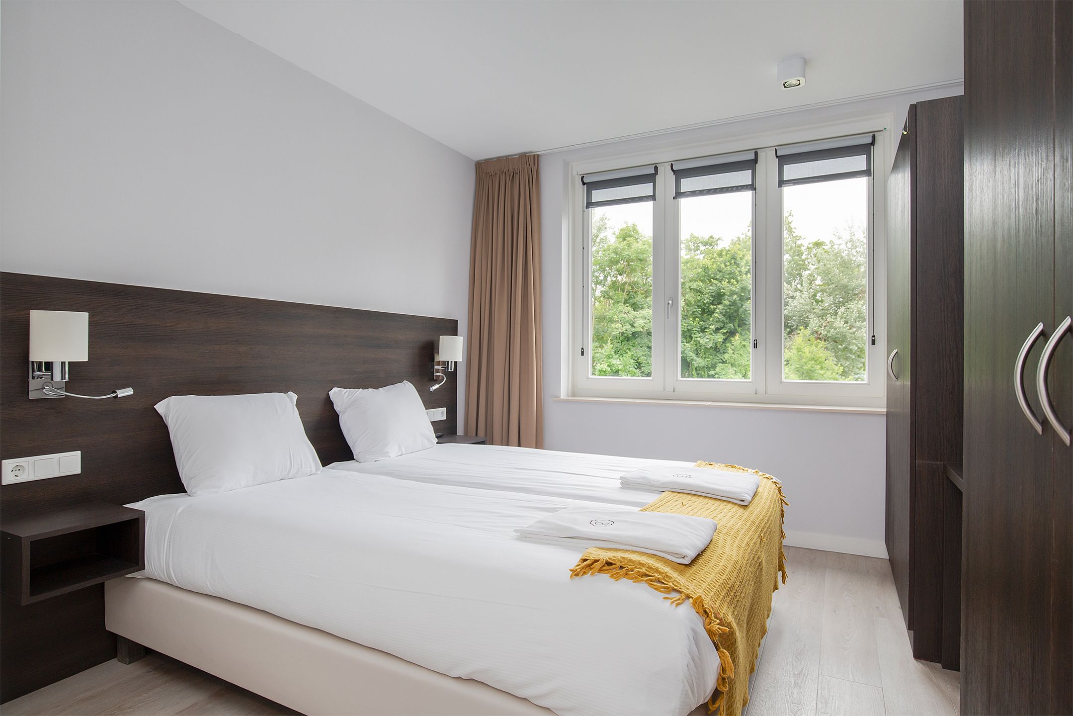 Foto 27 van Domburgseweg 28-F