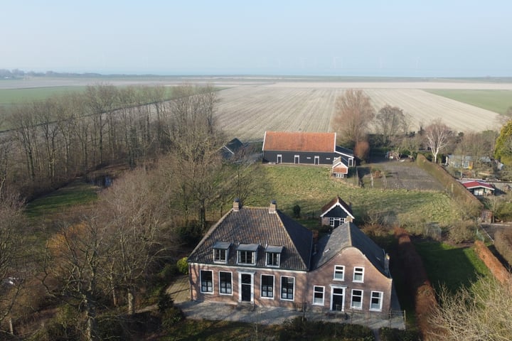 Dorpsdijk 98 -100