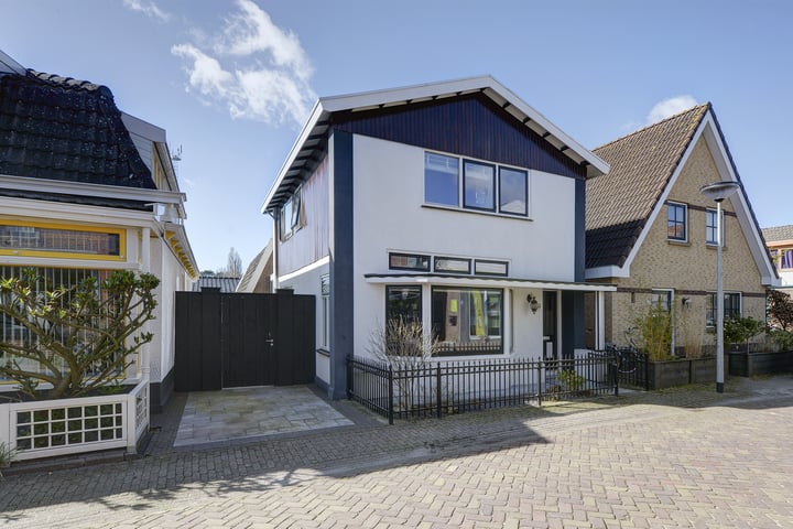 Dorpsstraat 653