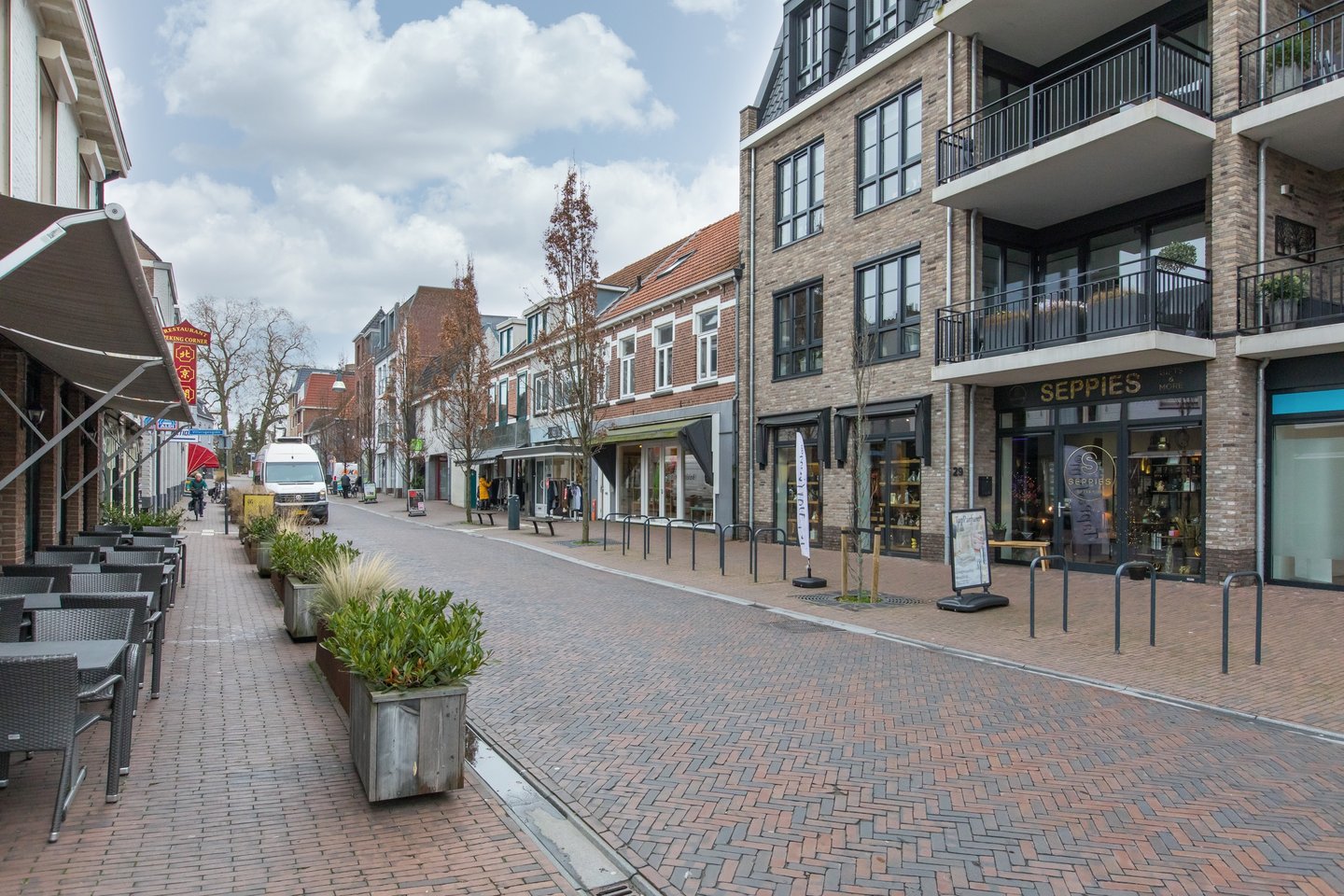 Bekijk foto 4 van Molenpoortstraat 25-27