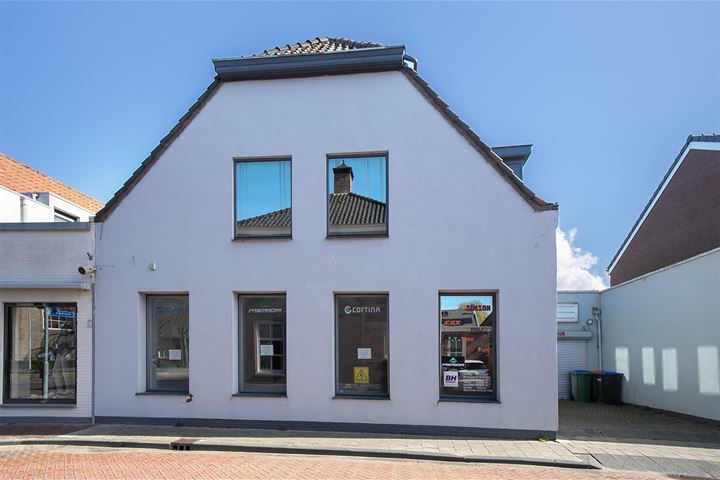 Oosterstraat 1, Klundert