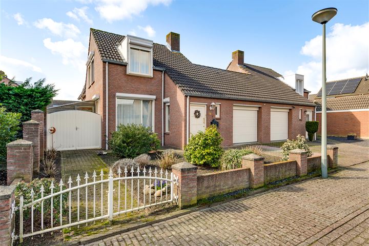 Bekijk foto 45 van Connorstraat 18