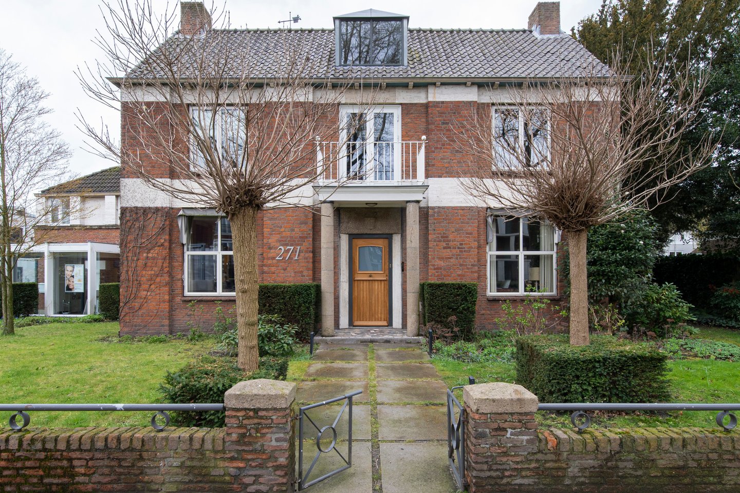 Bekijk foto 1 van Ringbaan-West 271