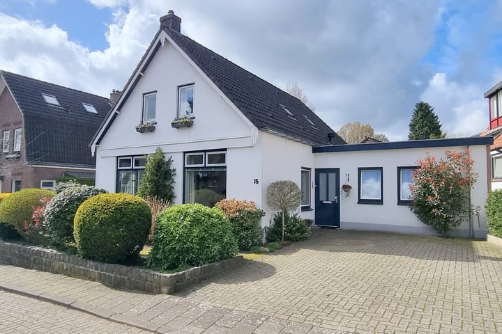 Vogelweg 15