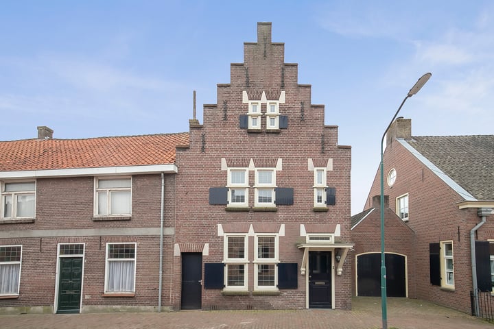 Bekijk foto 1 van Wouwerstraat 11