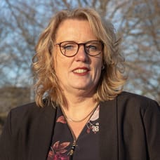 Nathalie Vlegaard-Sala - Commercieel Medewerker