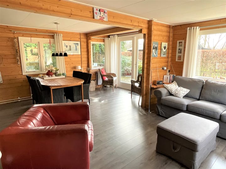 Foto 2 van Krachtighuizerkern 17--12