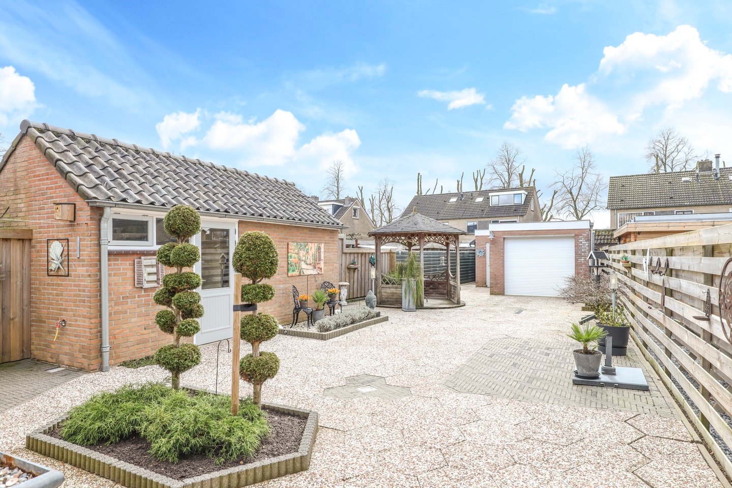 Bekijk foto 2 van Onze Lieve Vrouwestraat 25