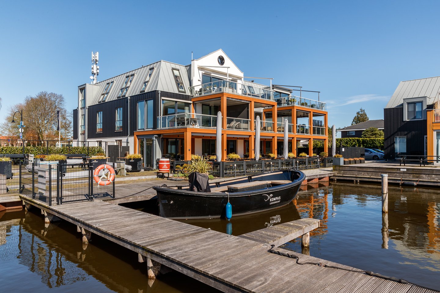 Bekijk foto 1 van Oud-Loosdrechtsedijk 203 C