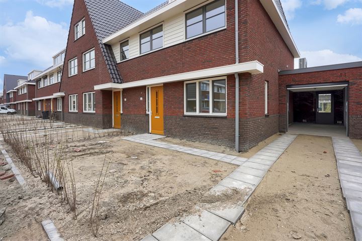 Bekijk foto 2 van Abdis Heilwichstraat 32