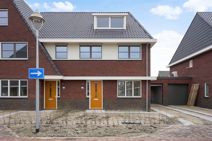 Bekijk foto 4 van Abdis Heilwichstraat 32