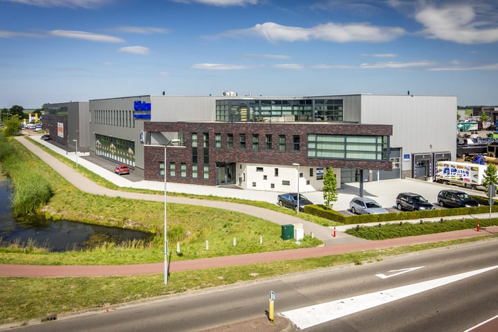 Tabaksplanter 7, Nijkerk