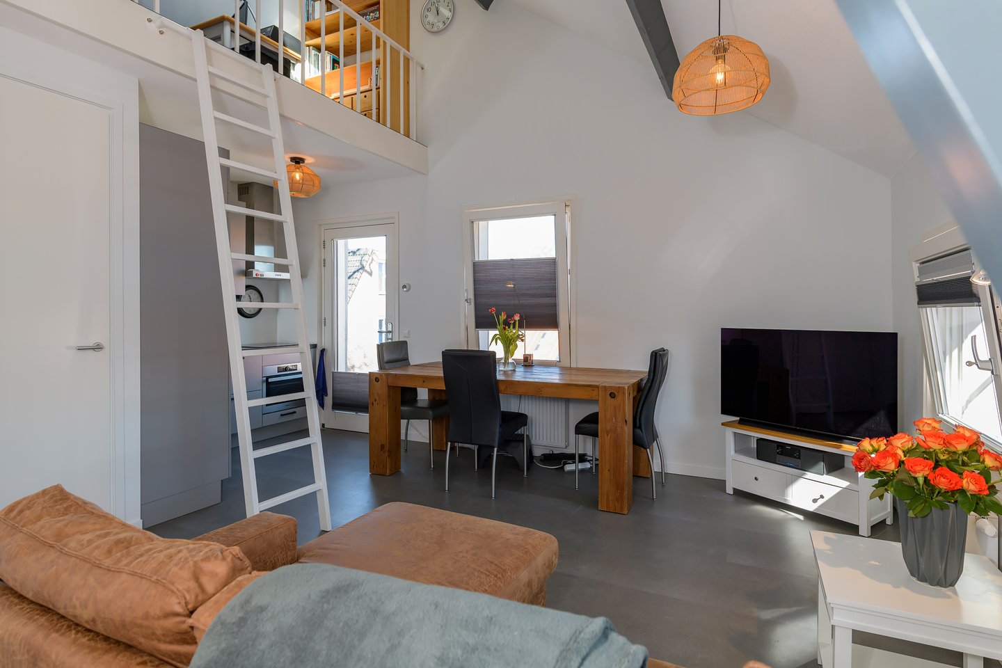Bekijk foto 2 van Dorpstraat 55 e