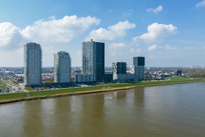 Bekijk foto 36 van Hongerlandsedijk 998