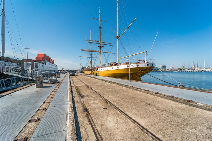 Bekijk foto 31 van NDSM NoordBaak