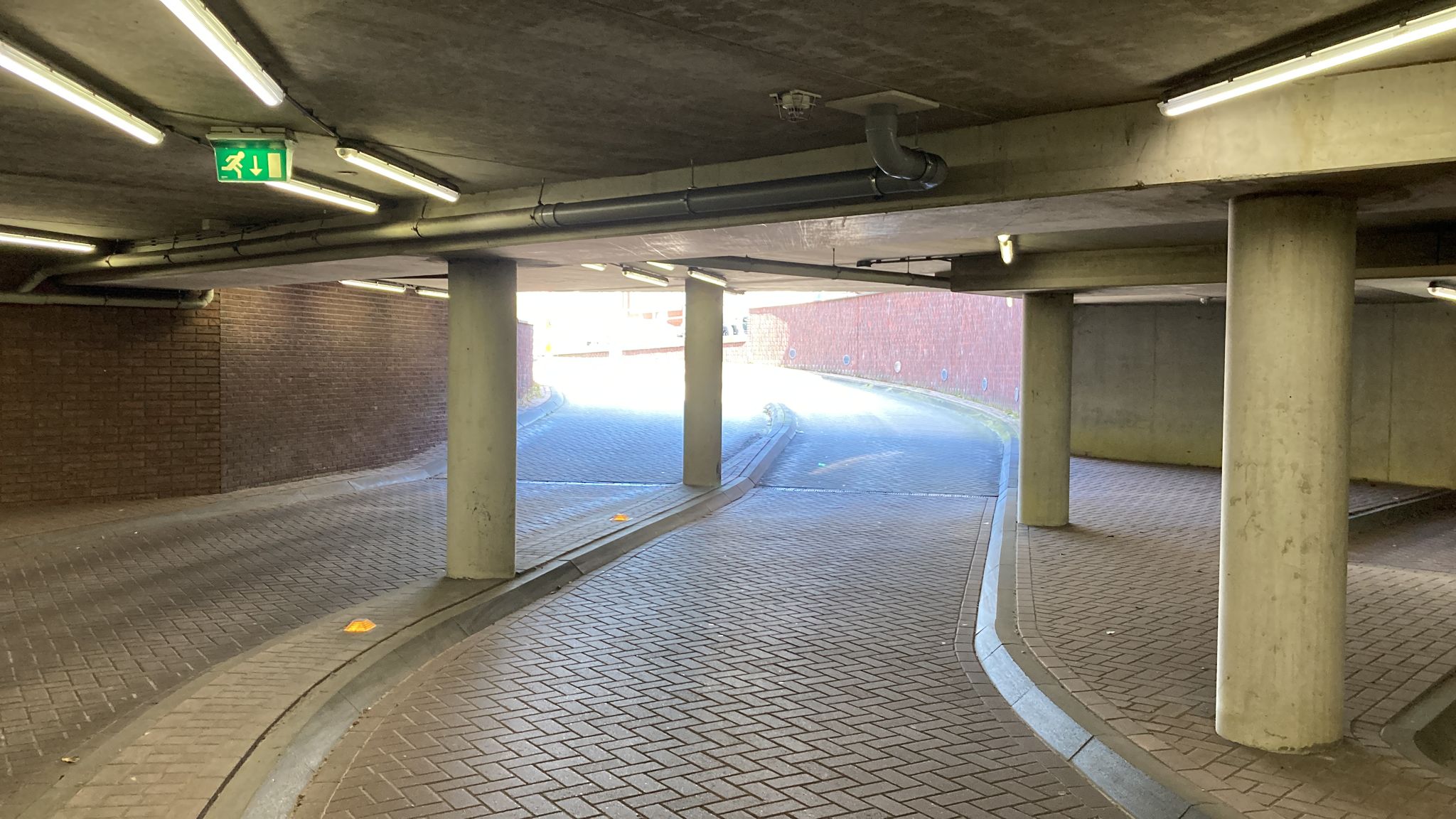 Foto 12 van Parkeerplaats Kloosterveen