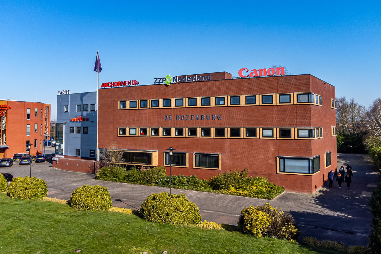 Bekijk foto 4 van Rozenburglaan 3