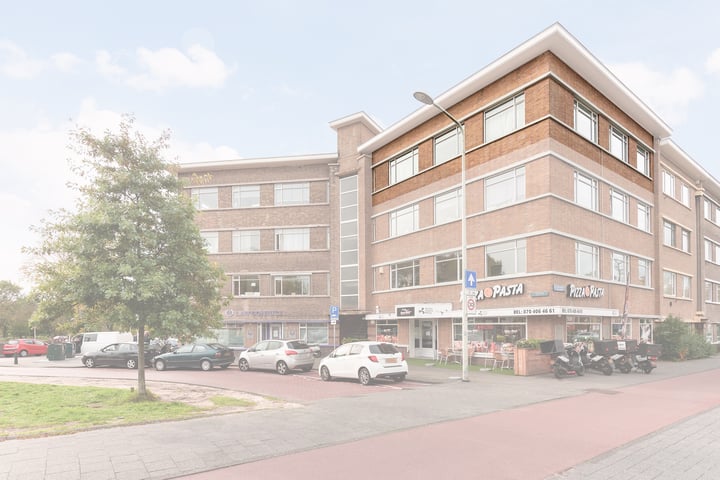 Veluweplein 8, Den Haag