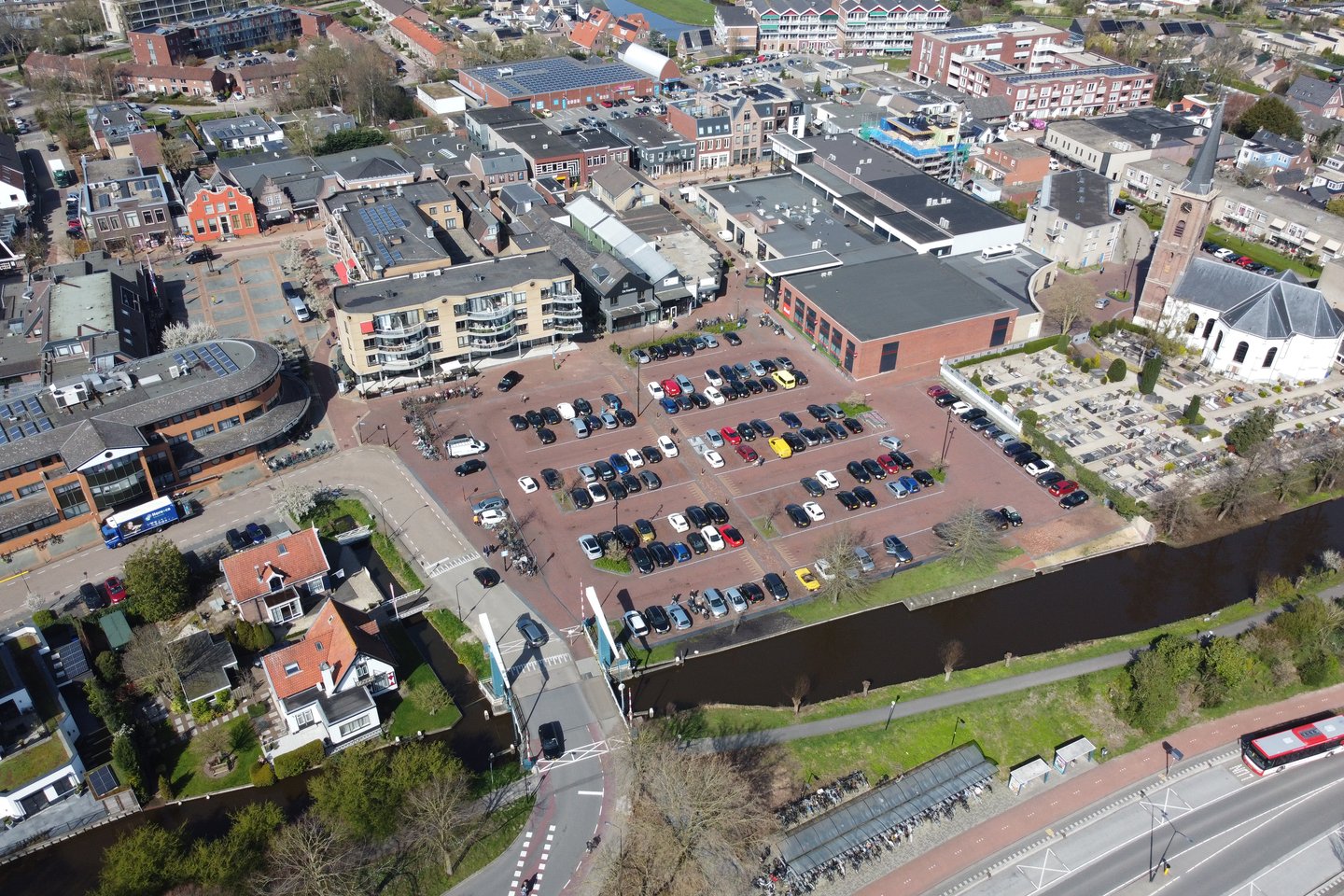 Bekijk foto 4 van Burgemeester Haitsmaplein 3