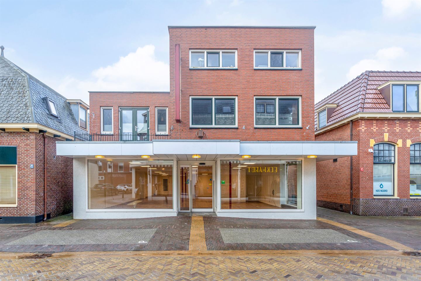 Bekijk foto 1 van Hoofdstraat-Oost 10