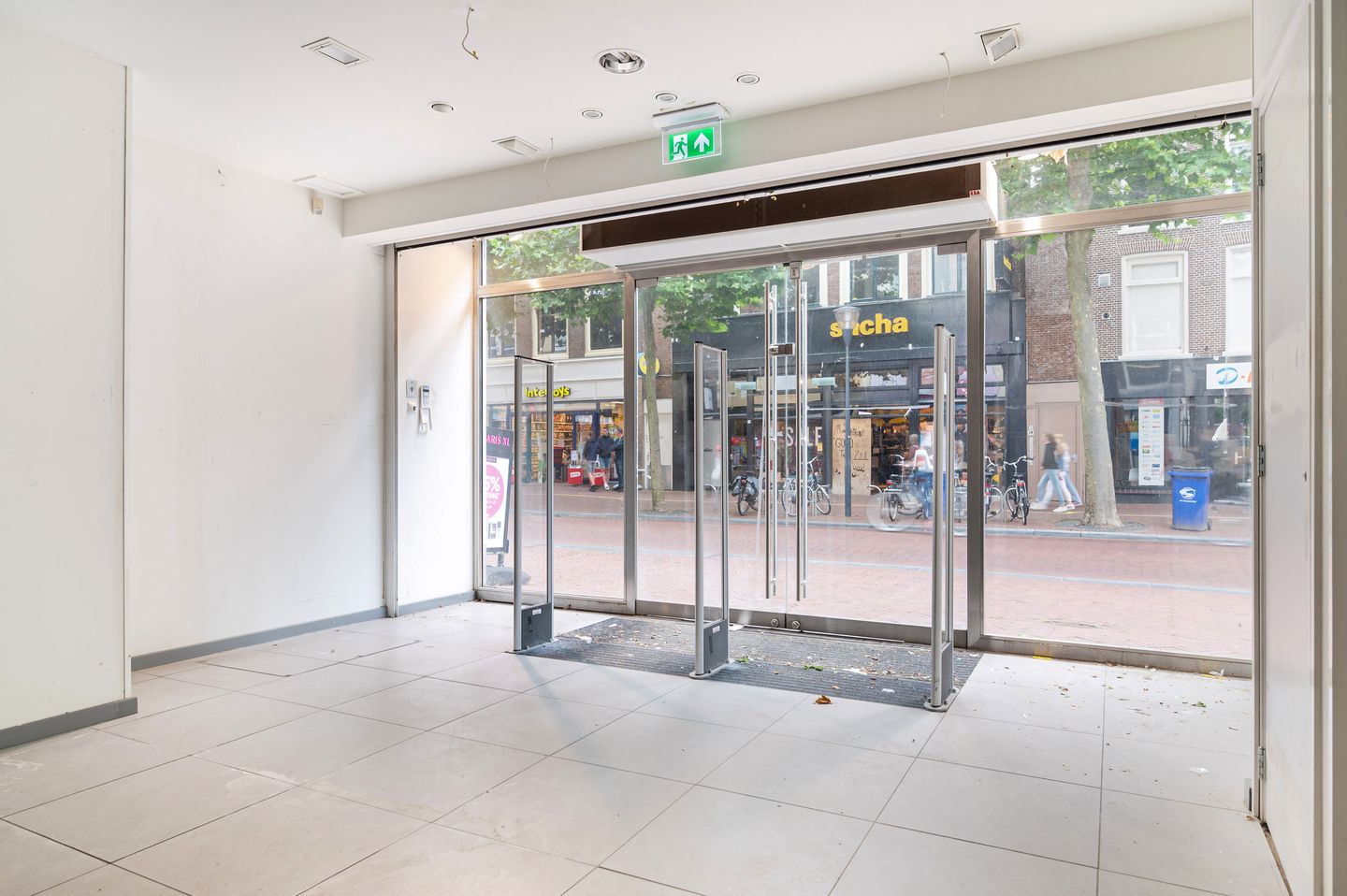 Bekijk foto 2 van Wirdumerdijk 14