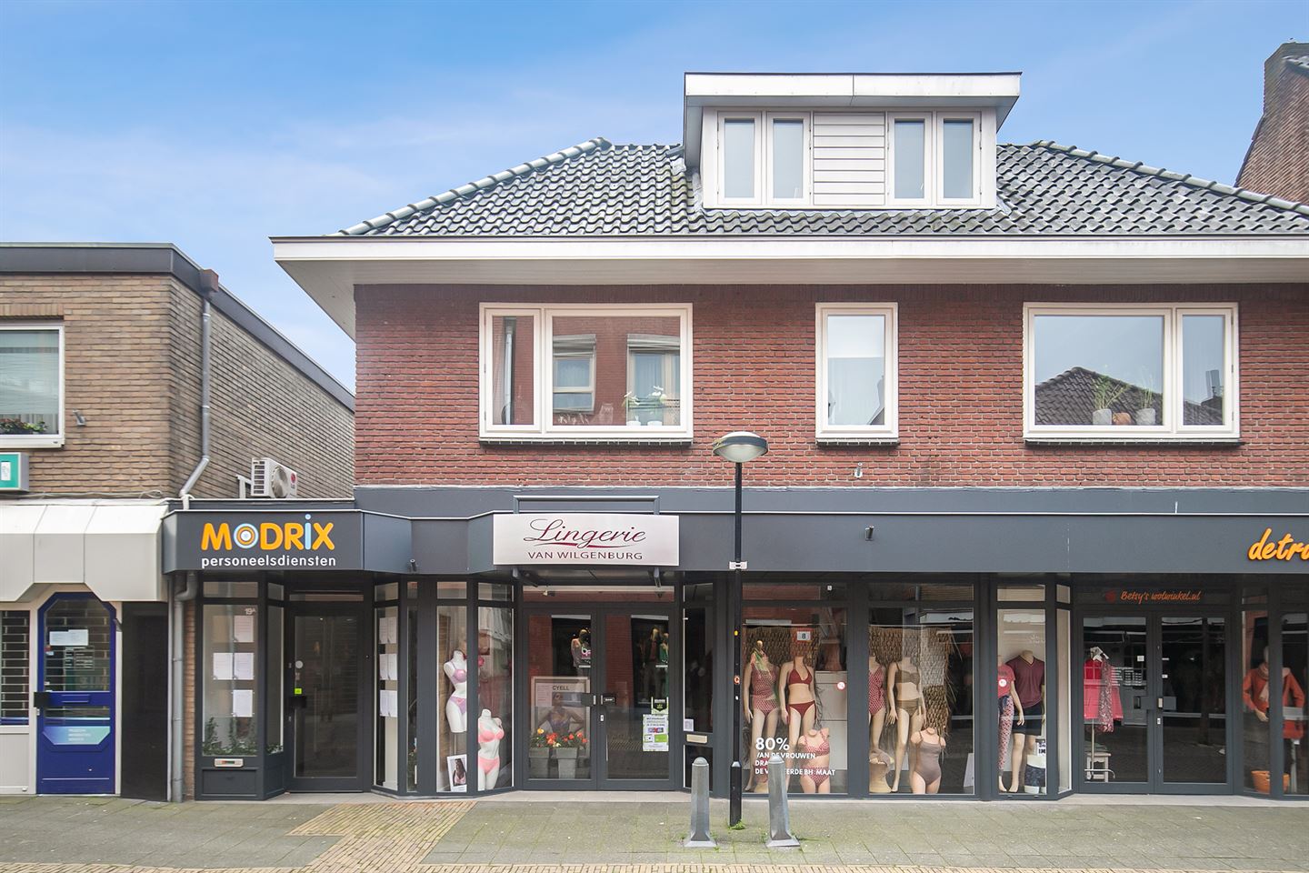 Bekijk foto 1 van Dorpsstraat 19