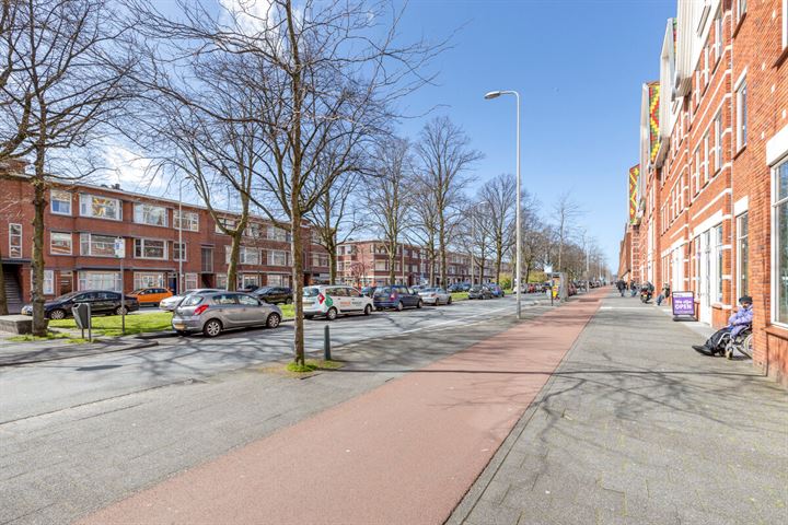 Bekijk foto 26 van Viljoenstraat 110