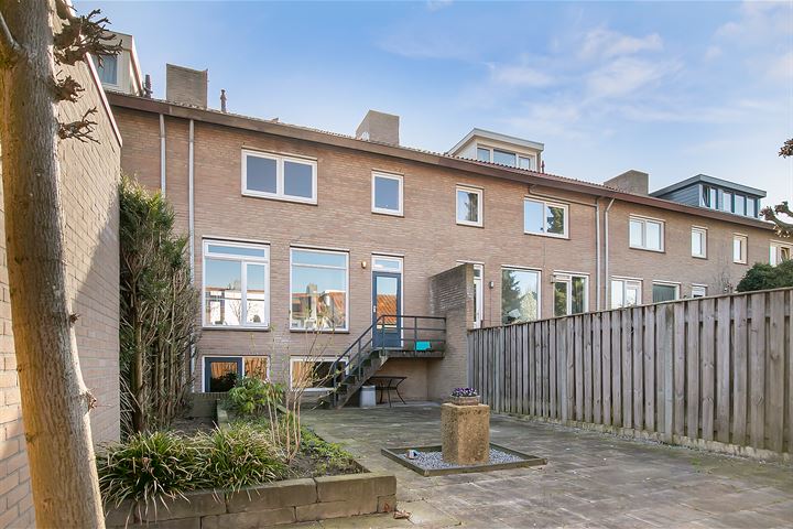 Bekijk foto 32 van Louise de Colignystraat 14