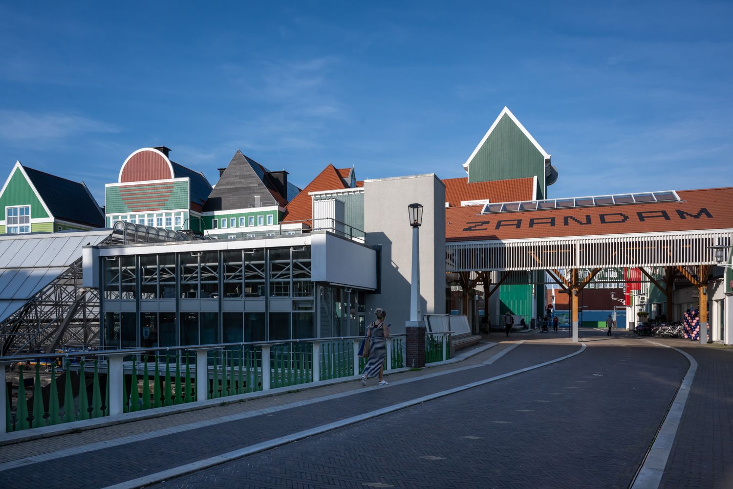 Photo 6 of Mahoniehout 392