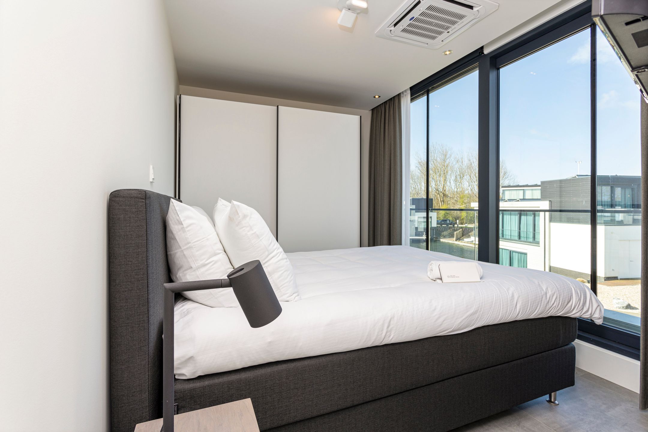 Foto 24 van Langerakpolderweg 1