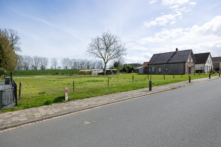 Foto 12 van Uitingstraat