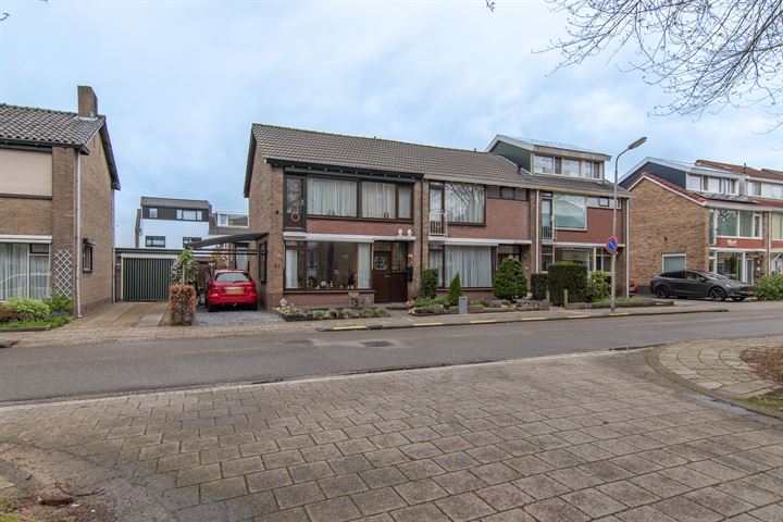 Bekijk foto 36 van Tollensstraat 31