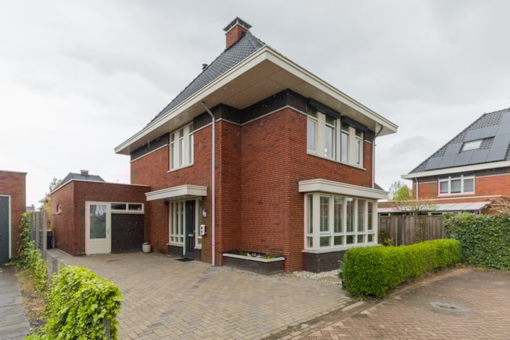 Dokter De Vliegerstraat 21