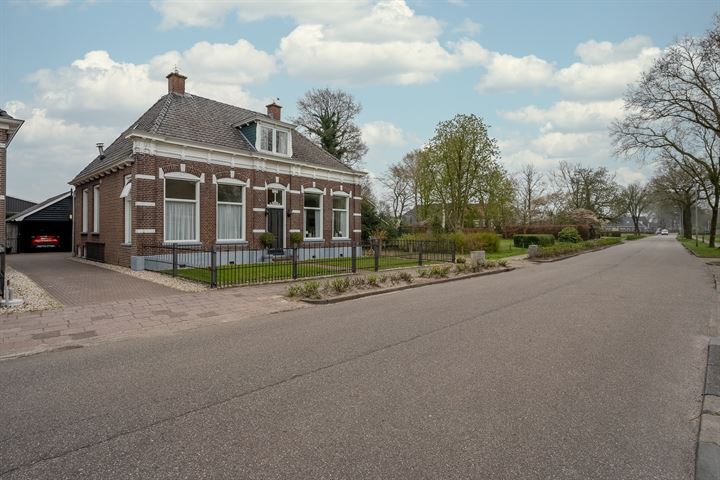 Bekijk foto 4 van Dorpsstraat 76