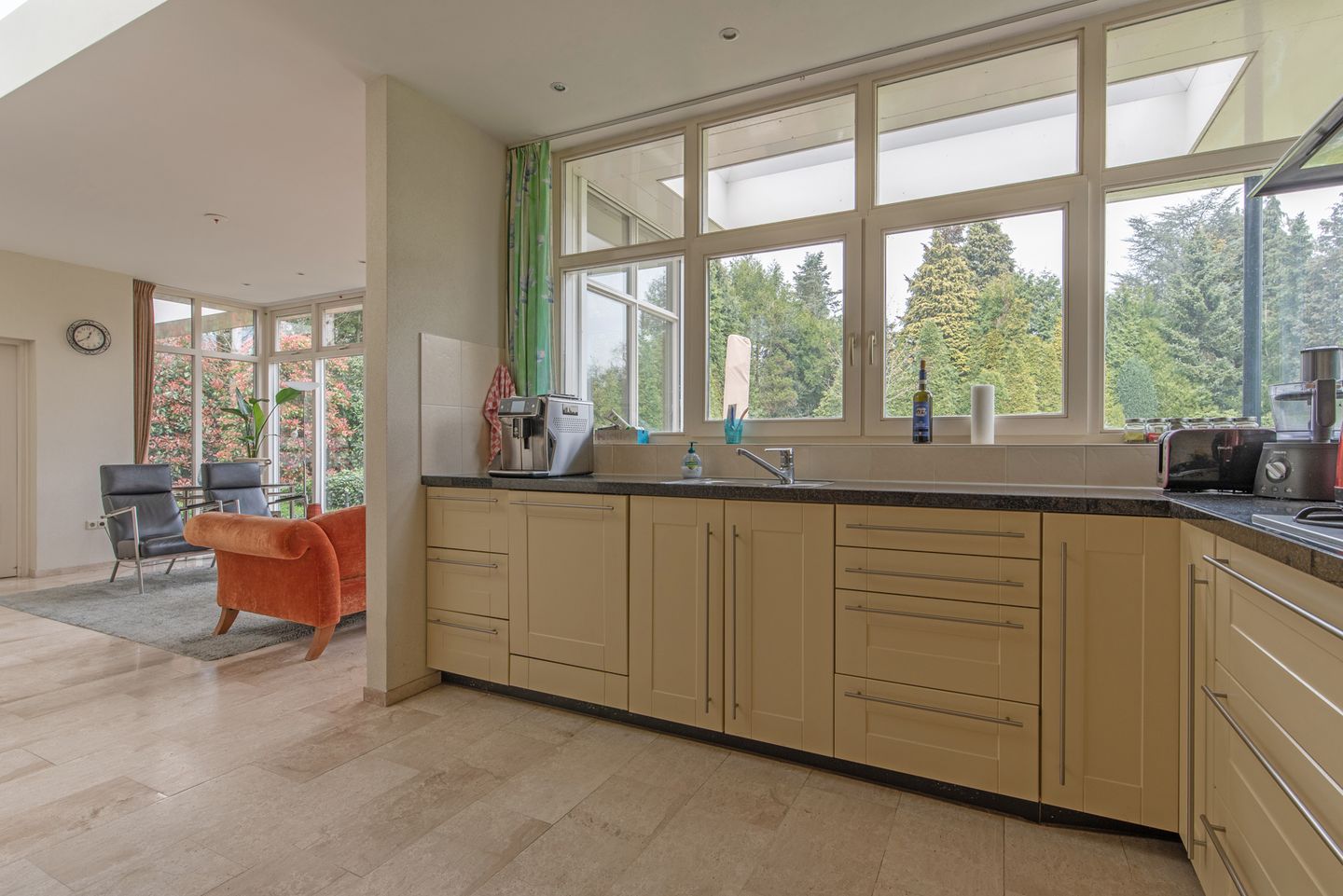 Foto 10 van Kastanjelaan 1