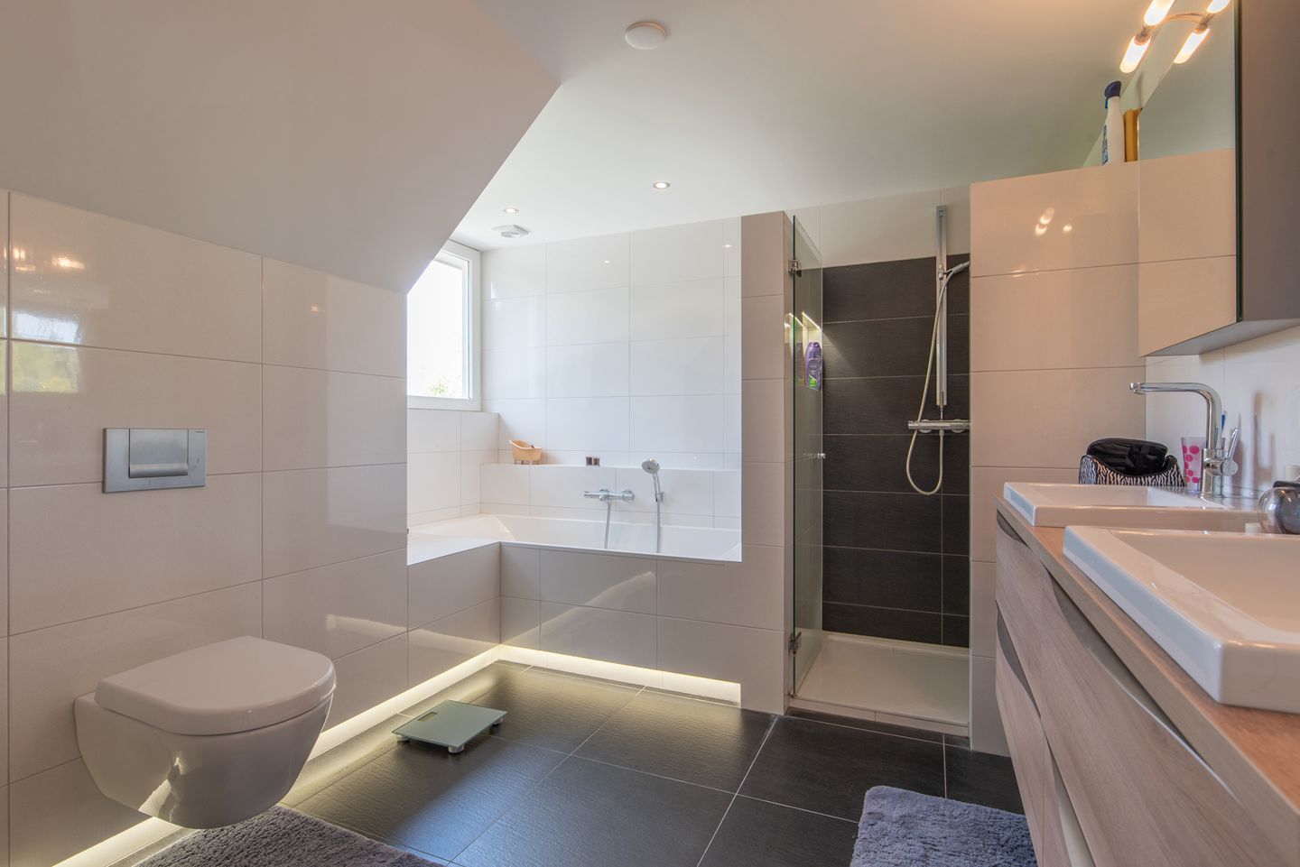 Foto 19 van Kastanjelaan 1