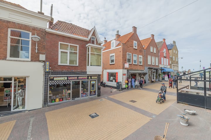 Kerkstraat 8